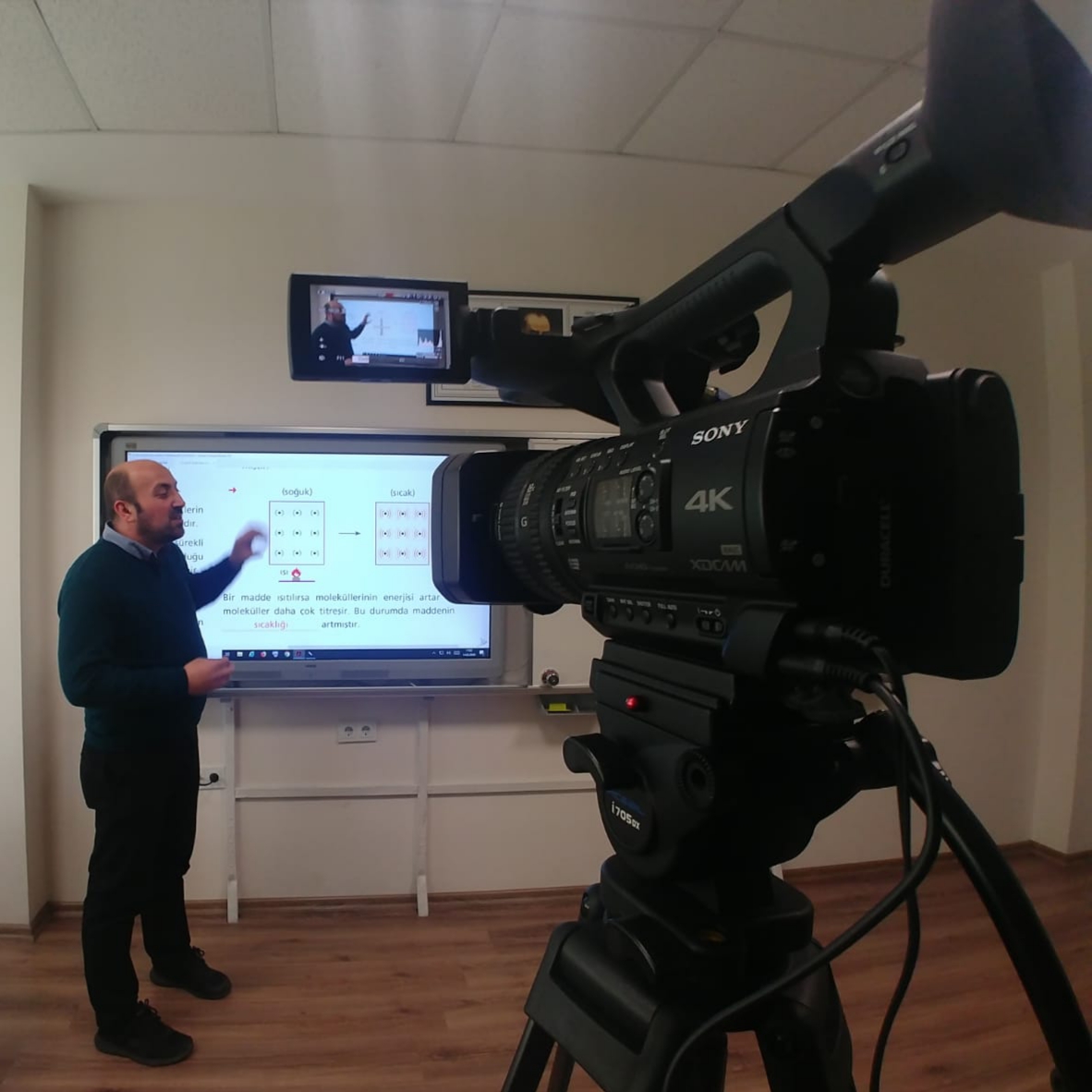 Kamera karşısına geçtiler! Her şey öğrenciler için